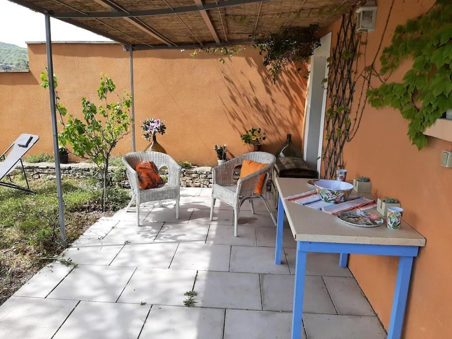 T.Belle Vue Panoramique Au Coeur Du Luberon 40M2 + Pergola . Jardin. P Διαμέρισμα Apt Εξωτερικό φωτογραφία